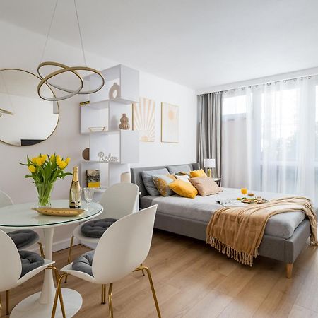 ורשה Gold Premium Central Suite 950 M To Central Station Parking מראה חיצוני תמונה