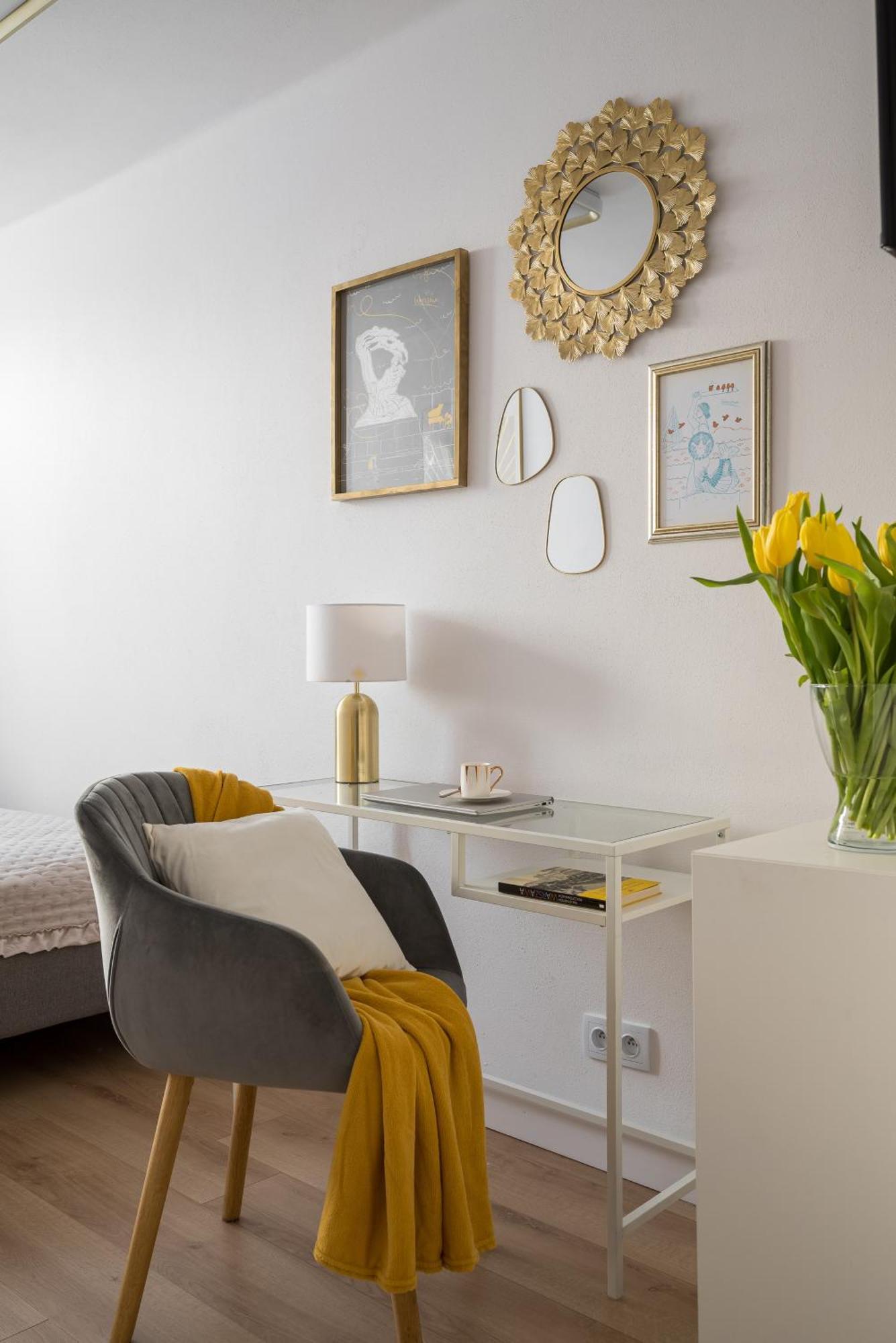 ורשה Gold Premium Central Suite 950 M To Central Station Parking מראה חיצוני תמונה