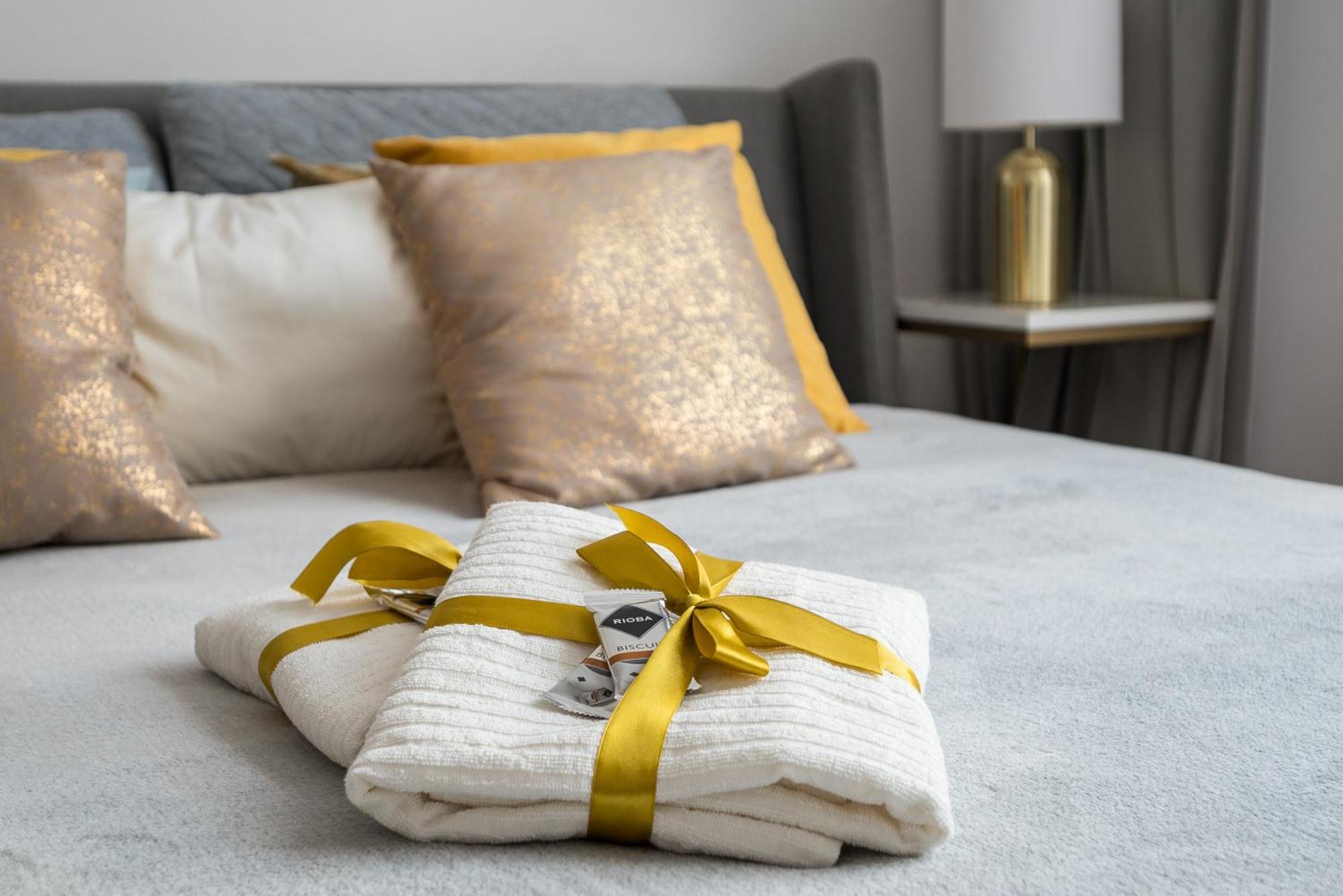 ורשה Gold Premium Central Suite 950 M To Central Station Parking מראה חיצוני תמונה